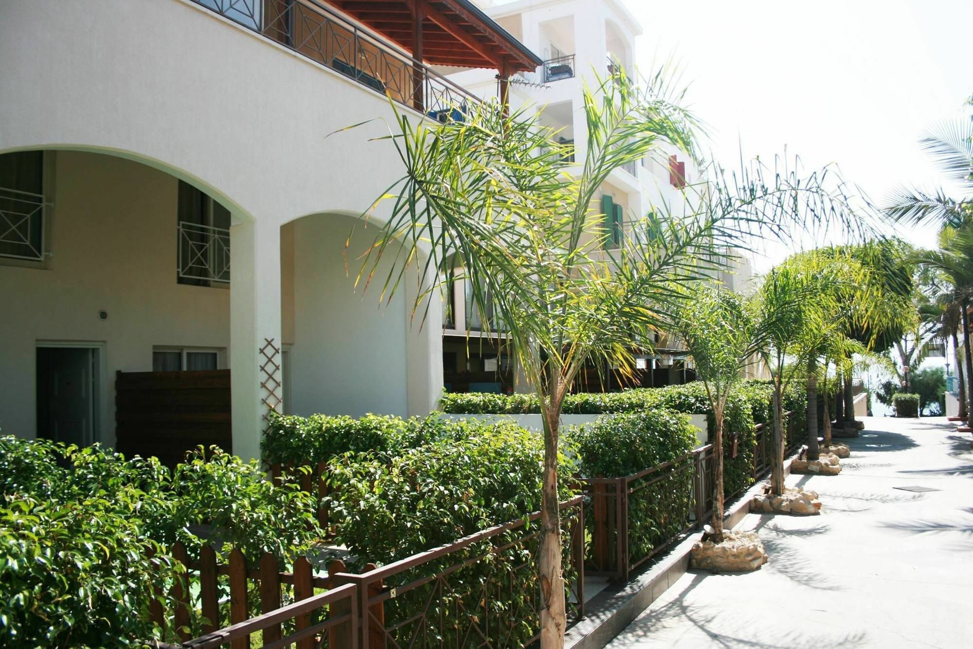 Sunrise Arches Apartments Limassol Exterior photo
