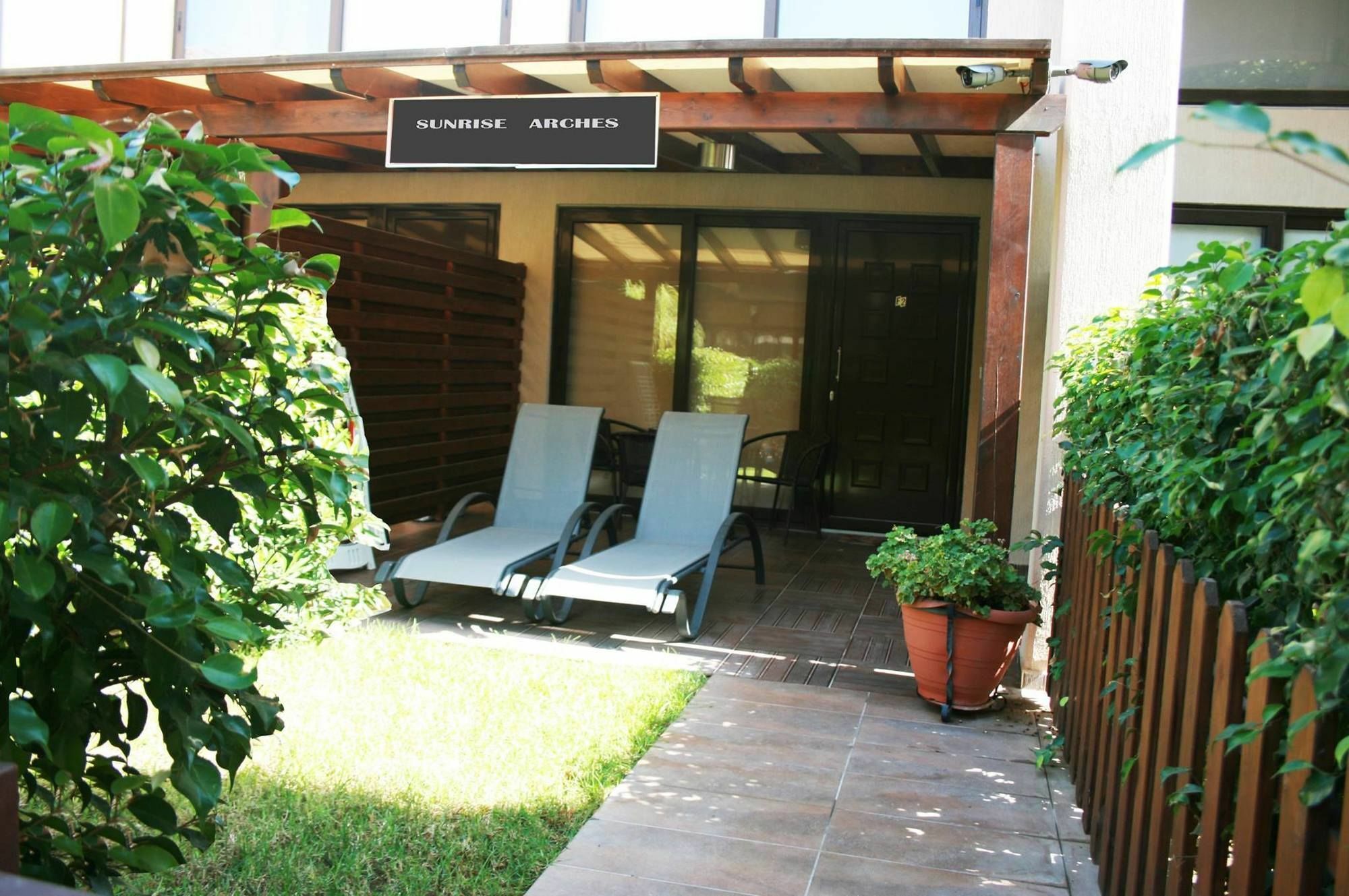 Sunrise Arches Apartments Limassol Exterior photo